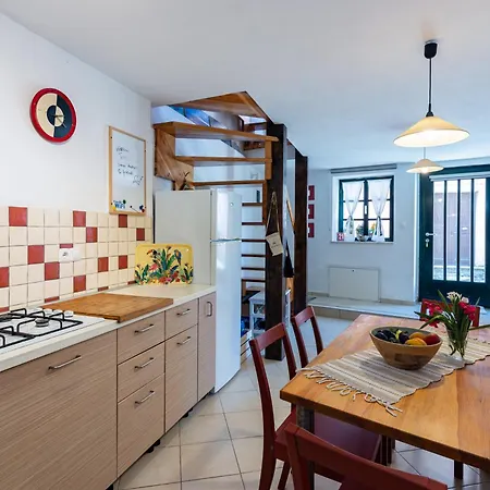 Apartment Yellow House Motovun